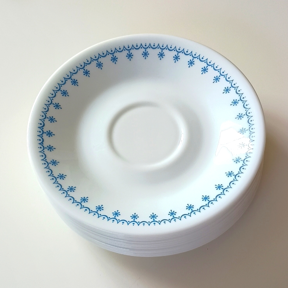 11 Corelle Snowflake Blue Garland Saucers